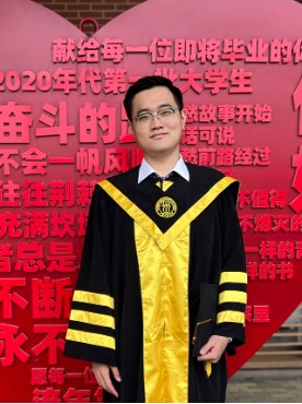 zhangxinyu.jpg